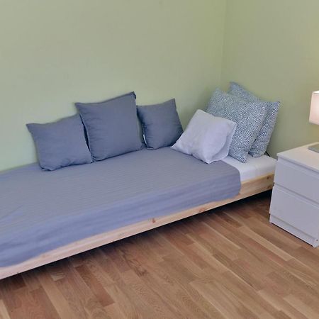 Affordable And Newly Renovated 1-Bedroom Apartment Kraljevo Kültér fotó